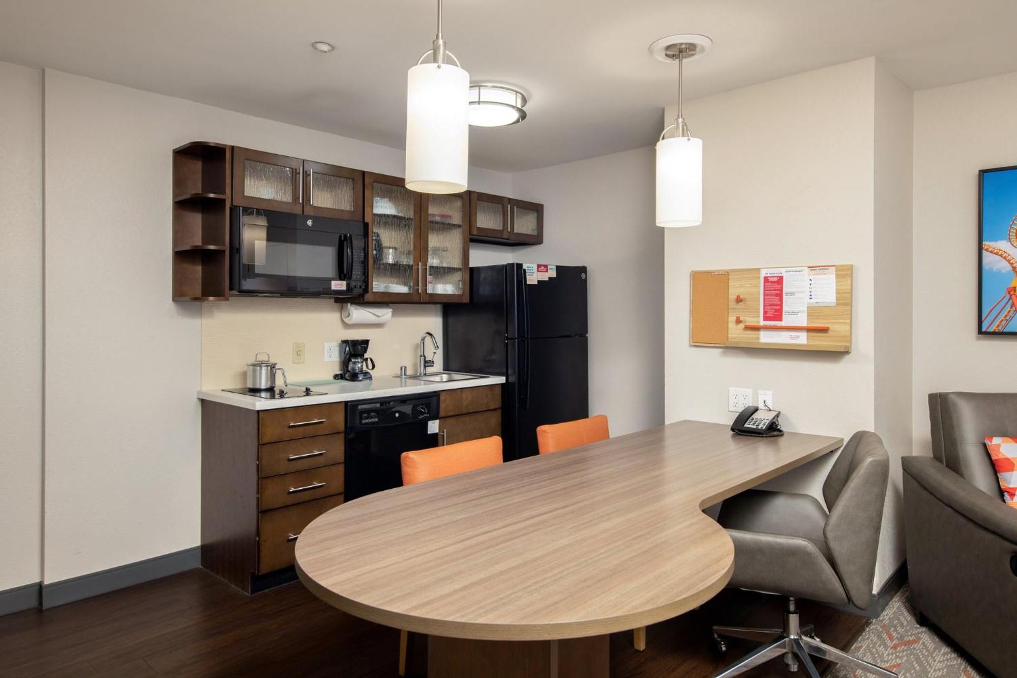 Candlewood - Area By Ihg 3*